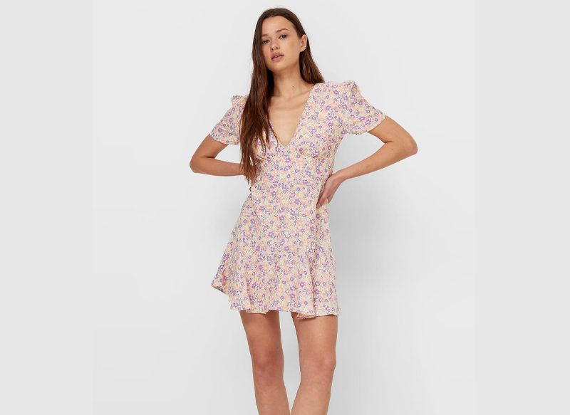 VESTIDO CORTO ESCOTE PICO