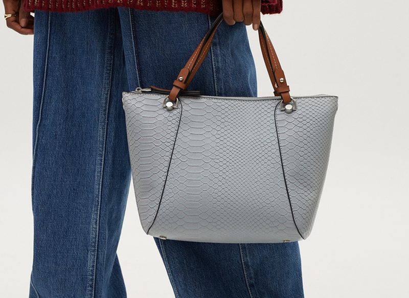 BOLSO SHOPPER GRABADO ANIMAL CON INTERIOR EXTRAÍBLE