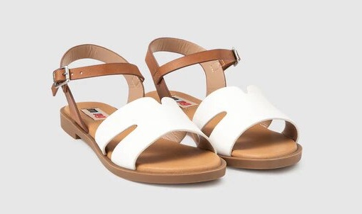 sandalias planas mustang