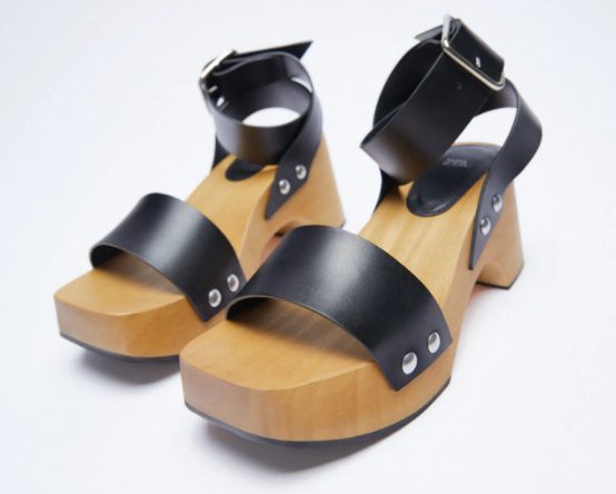 sandalias tacon madera zara