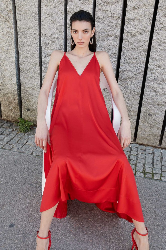 vestido rojo sfera