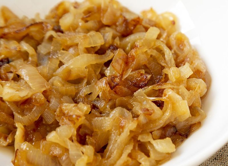POR QUÉ LA CEBOLLA CARAMELIZADA NO NECESITA AZÚCAR