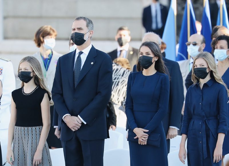 OTROS SUELDOS DE LA CASA REAL