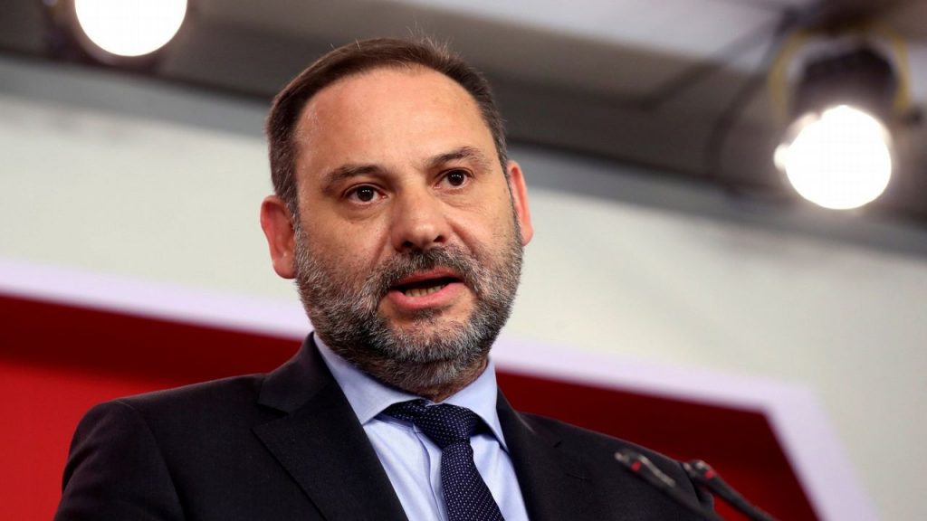 Los funcionarios de Transportes: "Deseamos que llegue el PP" 1 Moncloa Abalos Moncloa