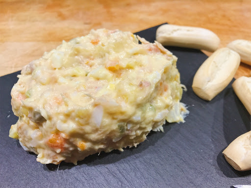 acompanar ensaladilla rusa