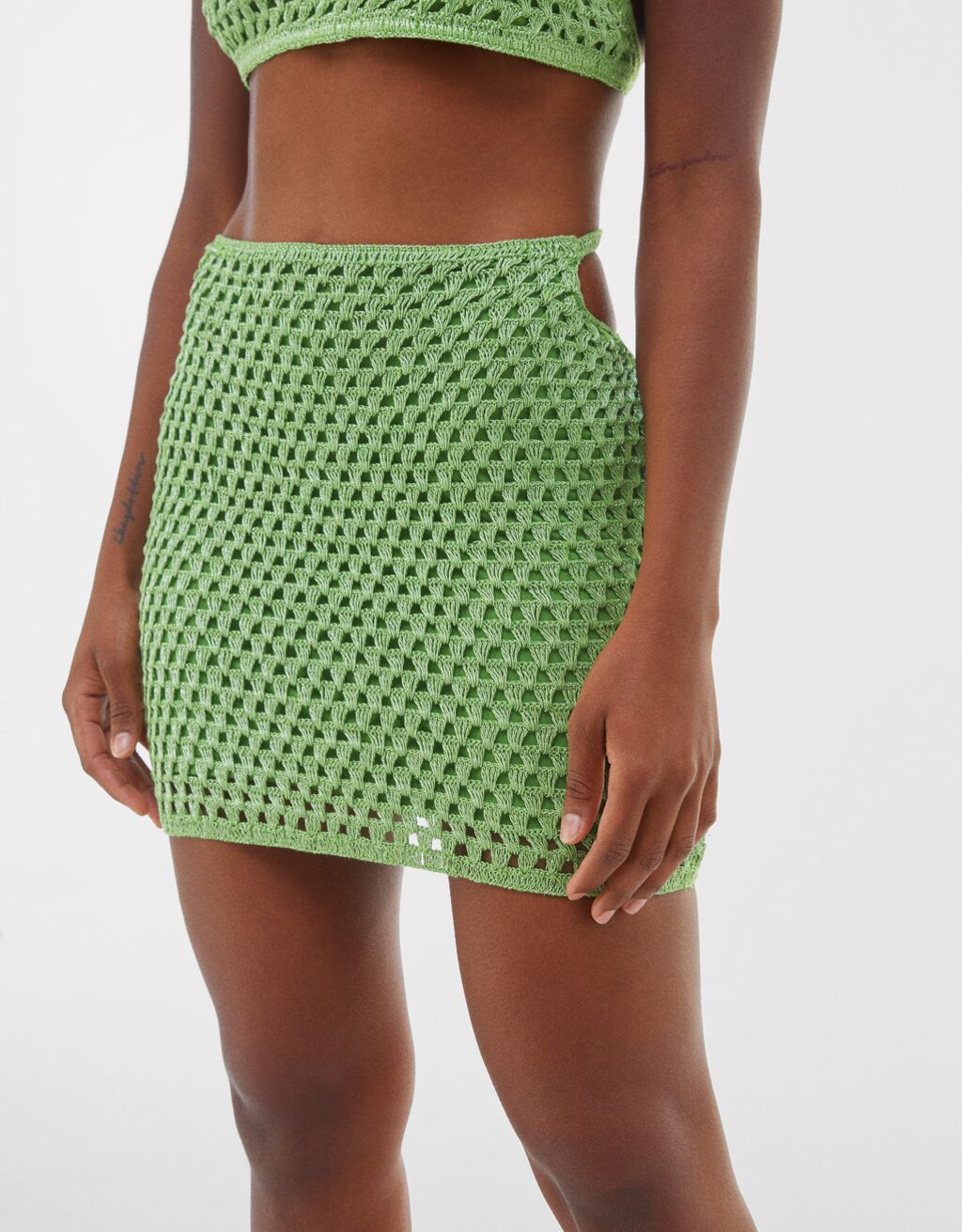 falda crochet bershka