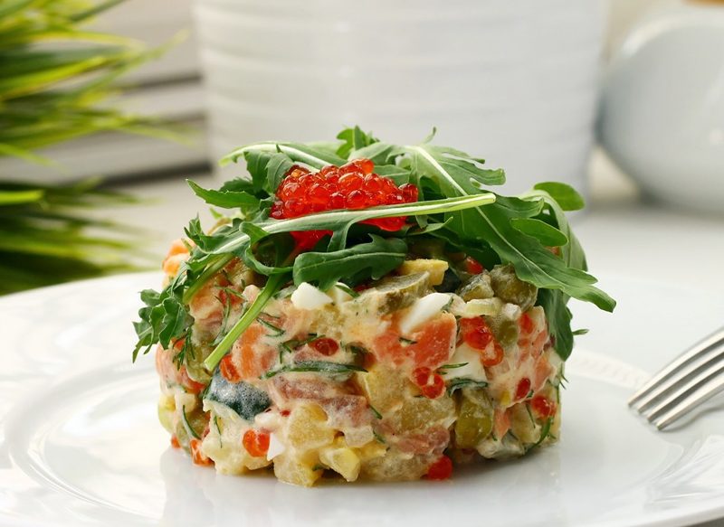 LA ENSALADA OLIVIER AL ESTILO TRADICIONAL