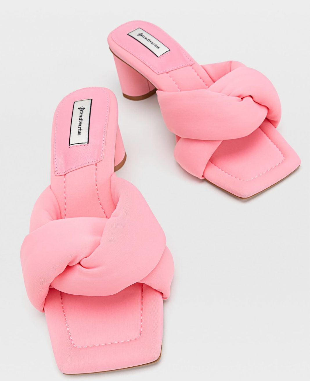 sandalias rosas acolchadas