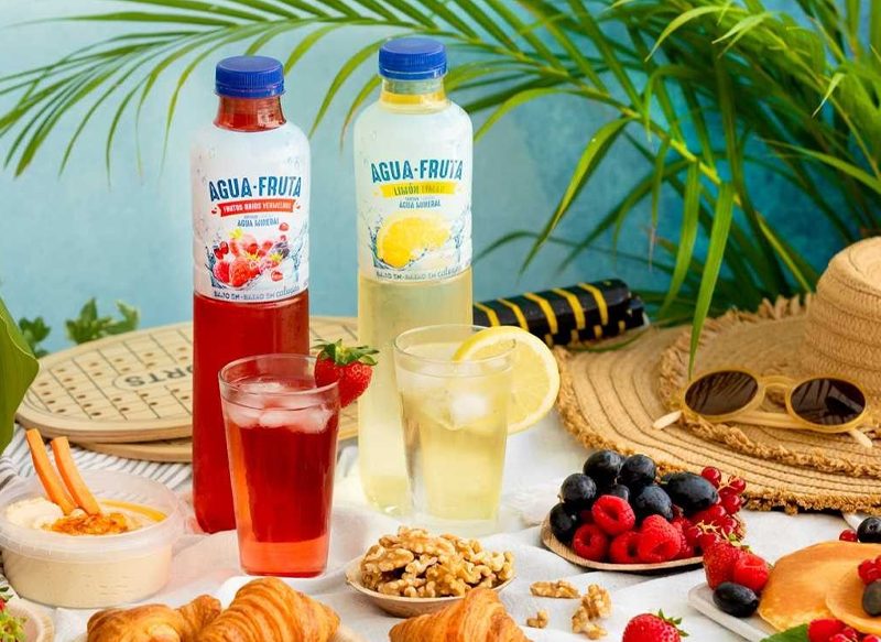 AGUA CON SABOR PARA AYUDAR A ADELGAZAR