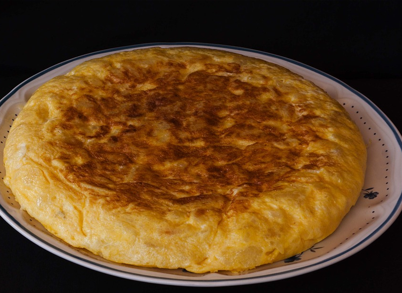 TORTILLA RELLENA DE ATÚN, OTRA OPCIÓN