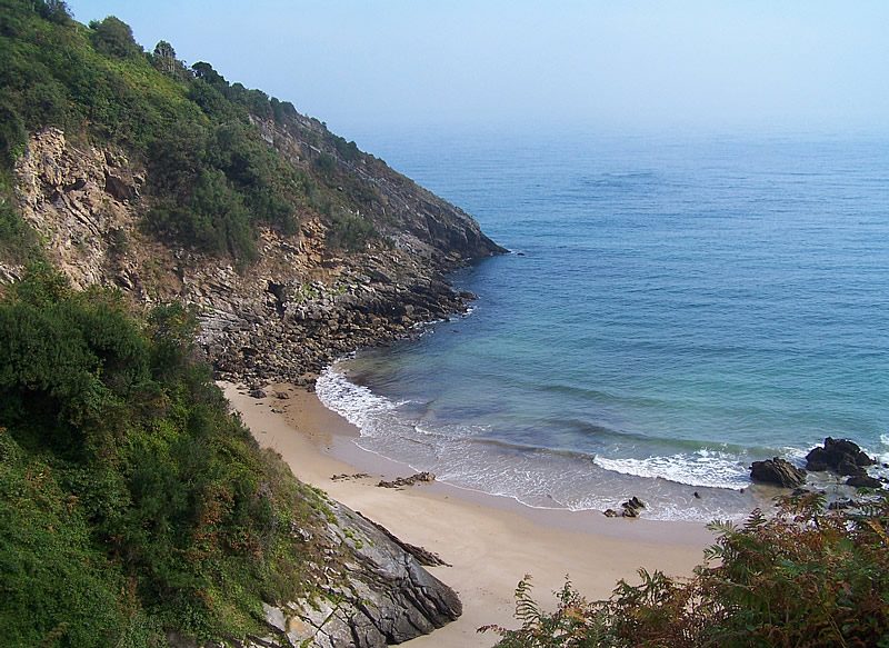 PLAYA DE ARAMAL (CANTABRIA)