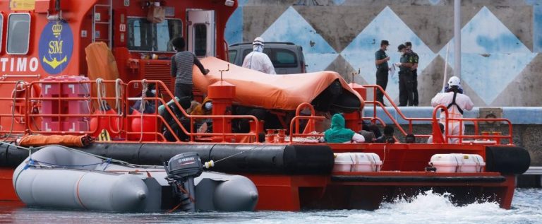 El Congreso estudiará si la regularización masiva de inmigrantes afecta a la Seguridad Nacional