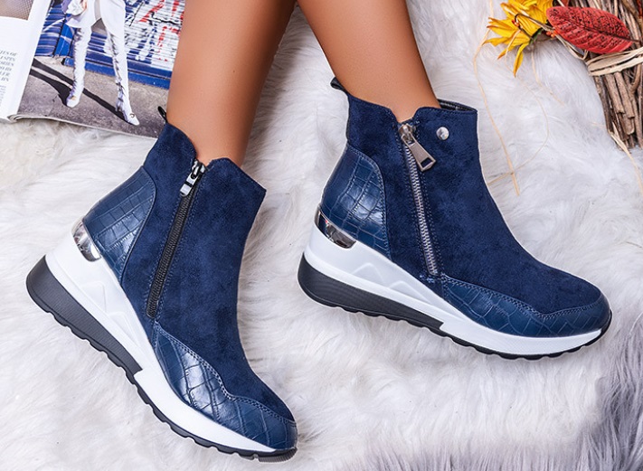 botines estilo deportivo