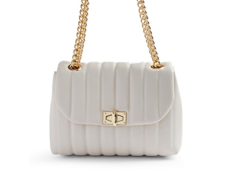 EL CLON DE CHANEL QUE VENDE POR 14 EUROS