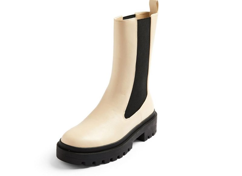 LA IMITACIÓN DE LAS FAMOSAS BOTAS DE BOTTEGA VENETA