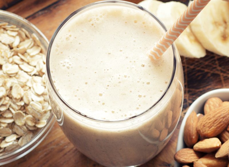 AGUA DE AVENA CON NUEZ Y FRESA