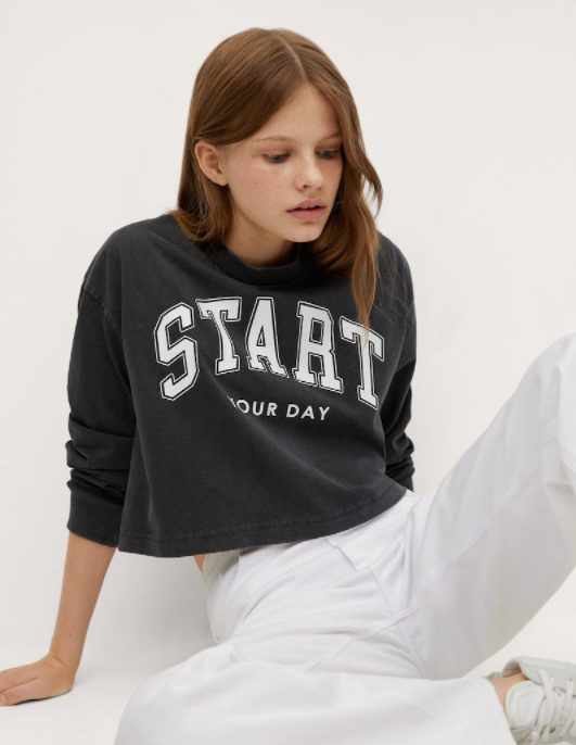 camiseta crop mango