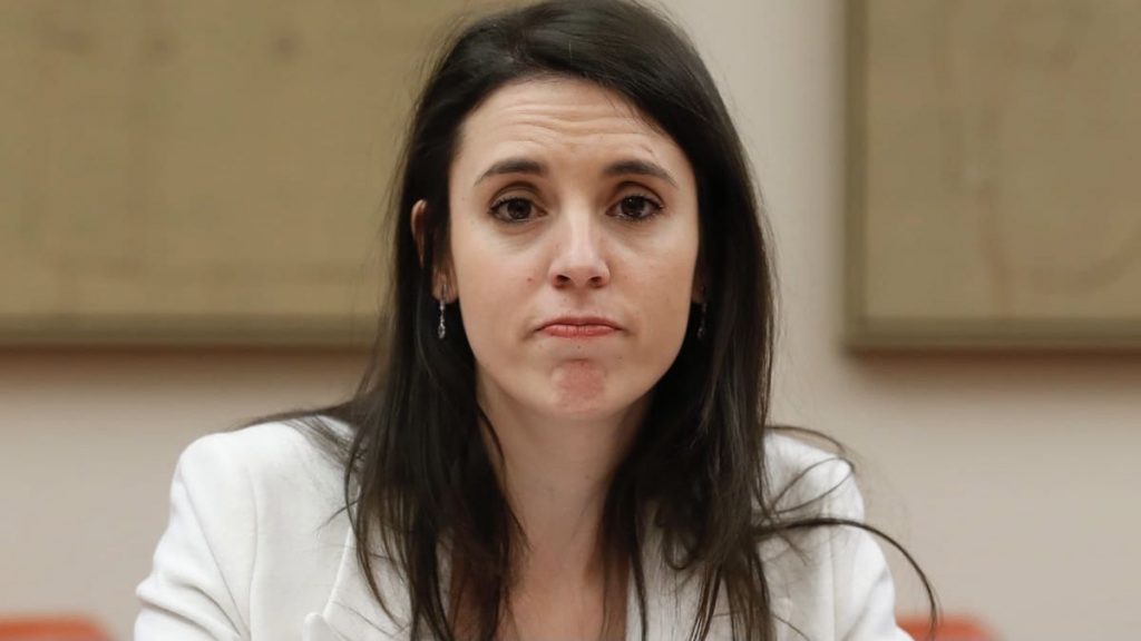 Yolanda Díaz huye del "feminismo" que promueve Irene Montero 1 Moncloa irene montero