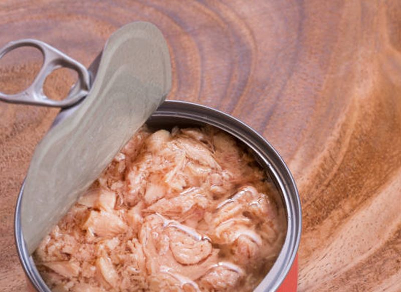LATAS DE ATÚN, UNA DE LAS FORMAS MÁS CÓMODAS DE CONSUMIR ESTE PESCADO