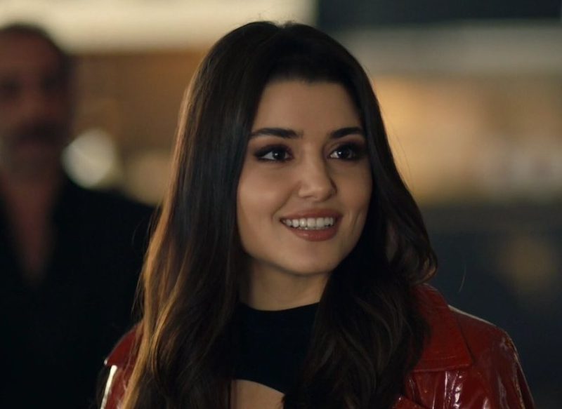 HALKA, LA FICCIÓN EN LA QUE MOSTRÓ UN ASPECTO SIMILAR A LOVE IS IN THE AIR