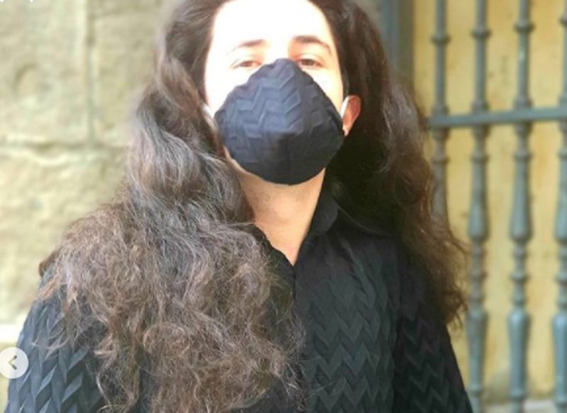 UN DISEÑADOR CON ESTÉTICA HEAVY