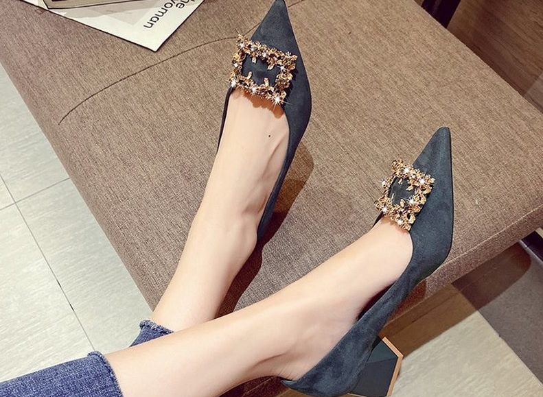 zapatos puntiagudos