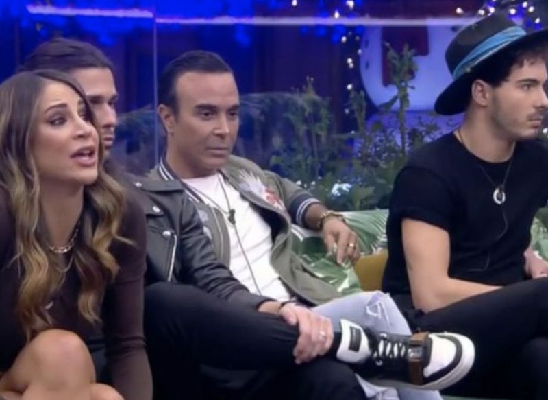 UN ESPECTÁCULO CRITICADO POR LA AUDIENCIA