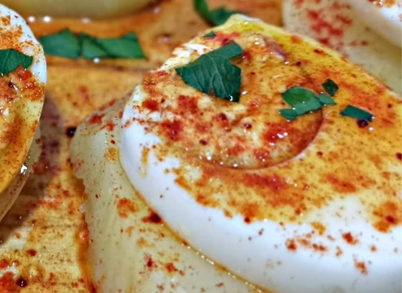 CÓMO ACOMPAÑAR LOS HUEVOS A LA GALLEGA