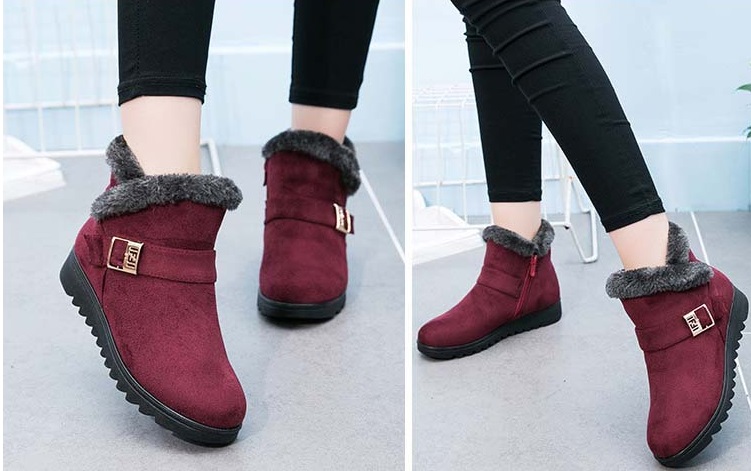 botines detalle dorado