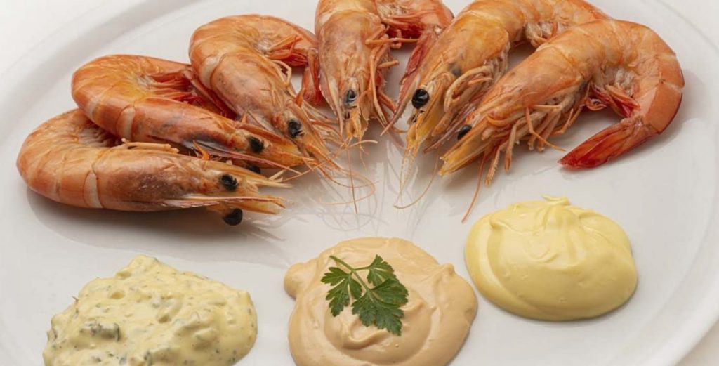 Esto le pasa a tu cuerpo si chupas las cabezas de los langostinos 9 Moncloa Langostinos Navidad