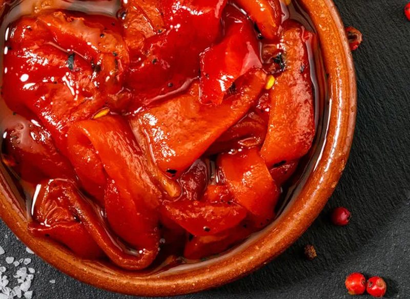 CÓMO PREPARAR DE LA ENSALADA DE PIMIENTOS ASADOS