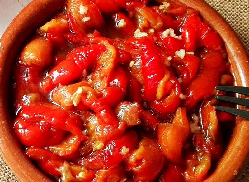 COMBINAR DIFERENTES COLORES DE PIMIENTOS ASADOS
