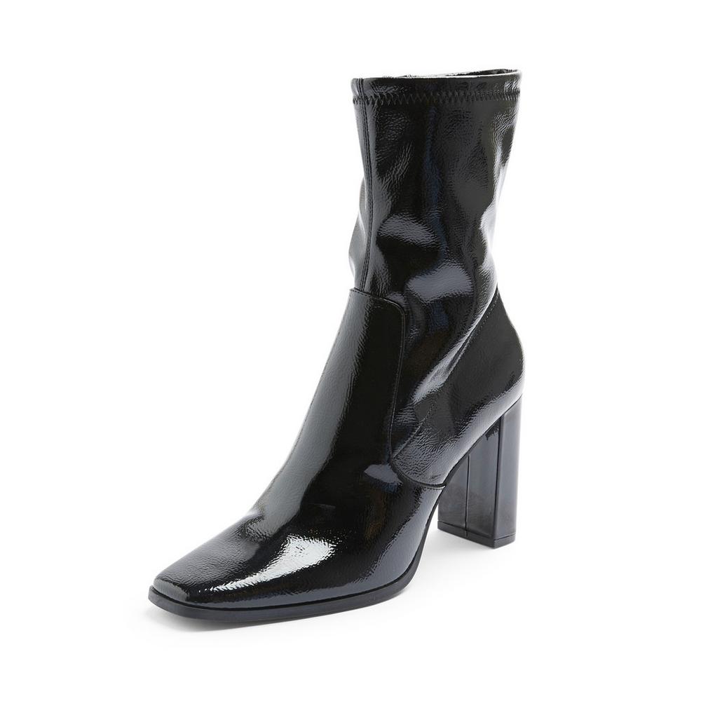 botas negras charol