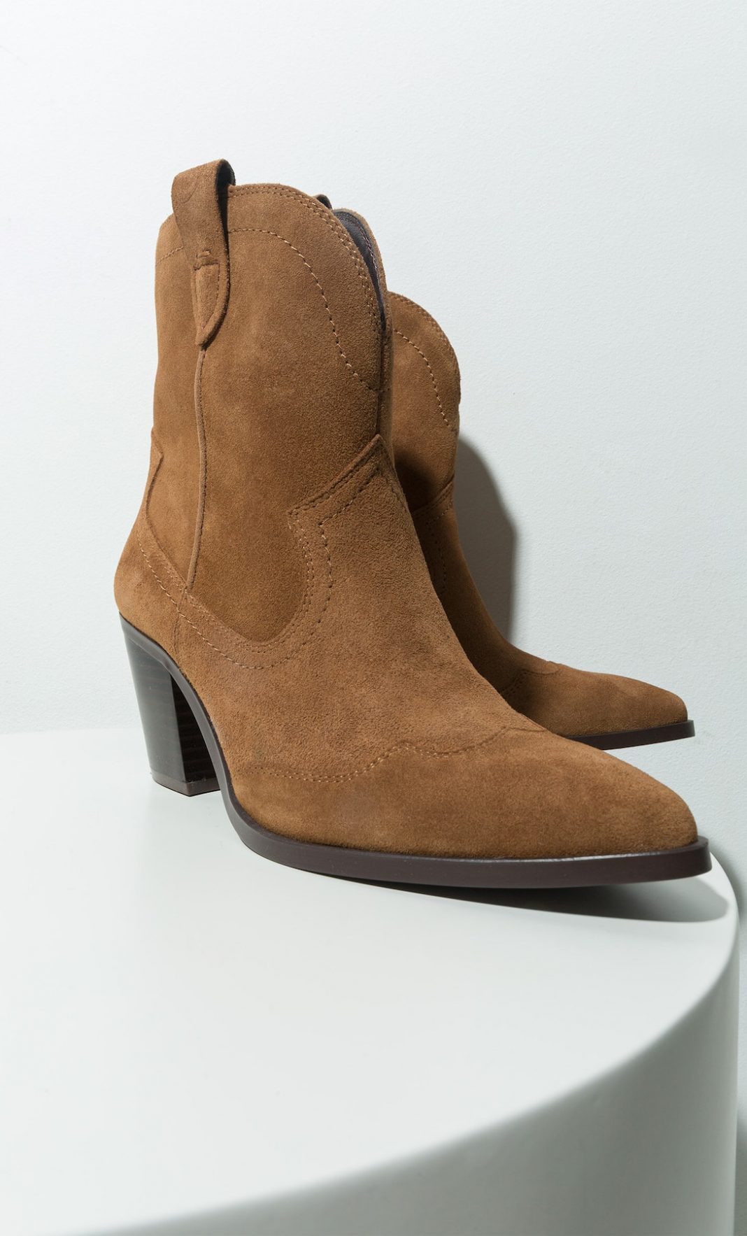 botines cowboy stradivarius