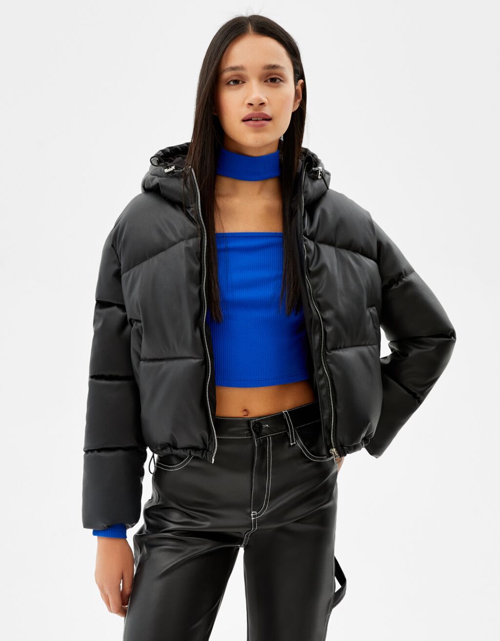 cazadora puffy efecto piel bershka