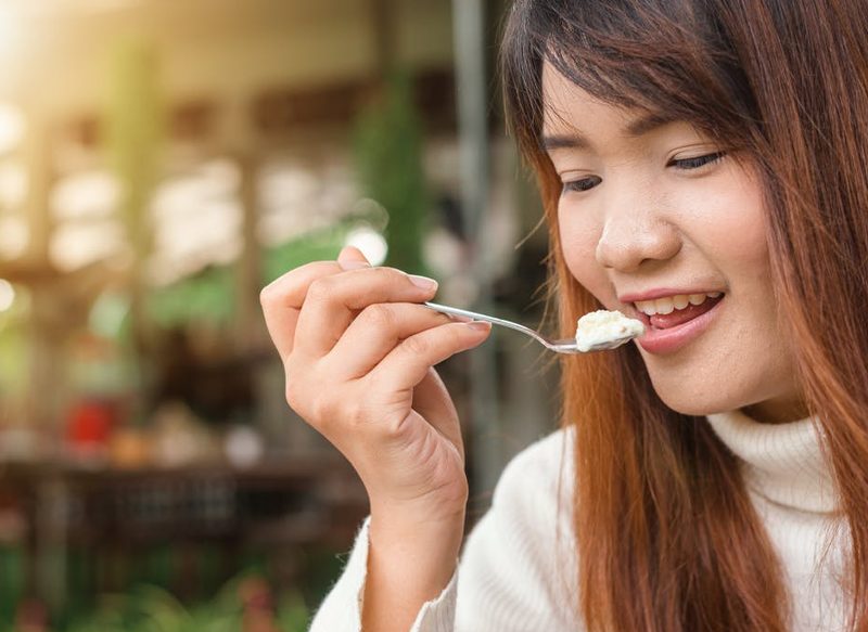 OTROS BENEFICIOS DEL YOGUR NATURAL