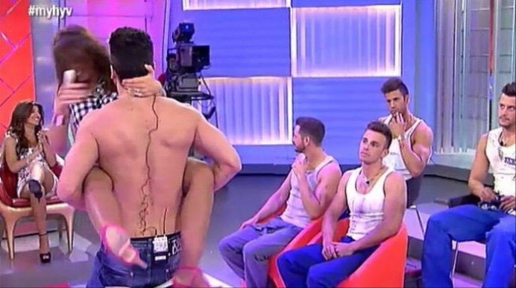 Vuelve Mujeres y hombres y viceversa: Fecha y posible presentador 1 Moncloa La última emisión de “mujeres y hombres y viceversa”