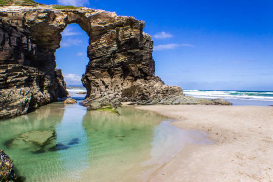 Ribadeo: espectacular playa de las Catedrales
