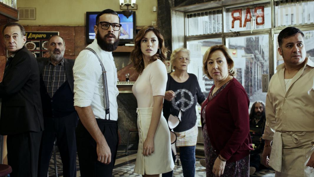 ‘El bar’ dirigida por Álex de la Iglesia (2017)