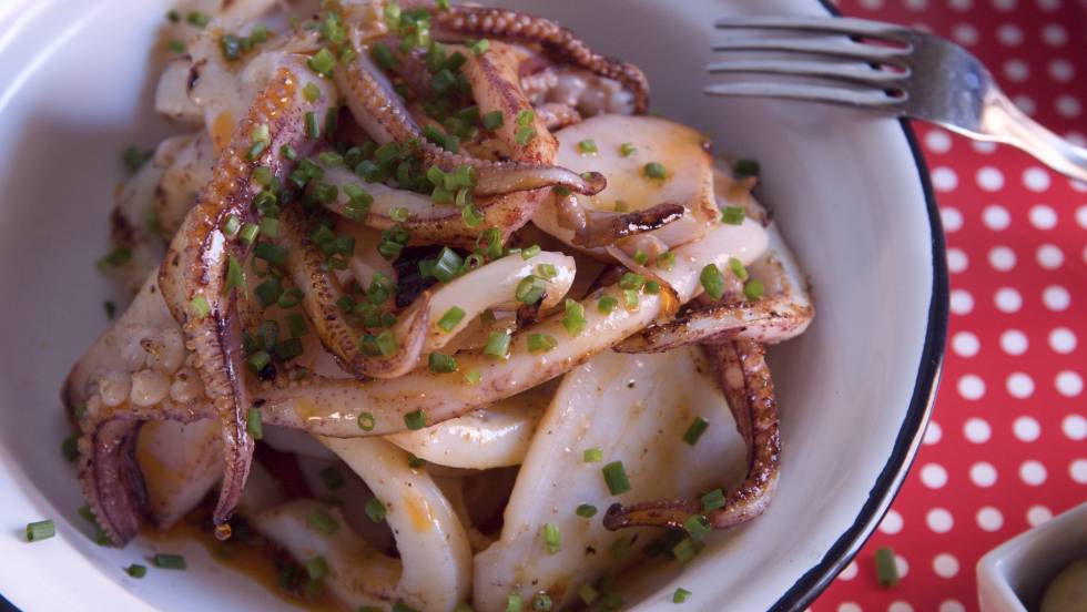 alinar calamares plancha