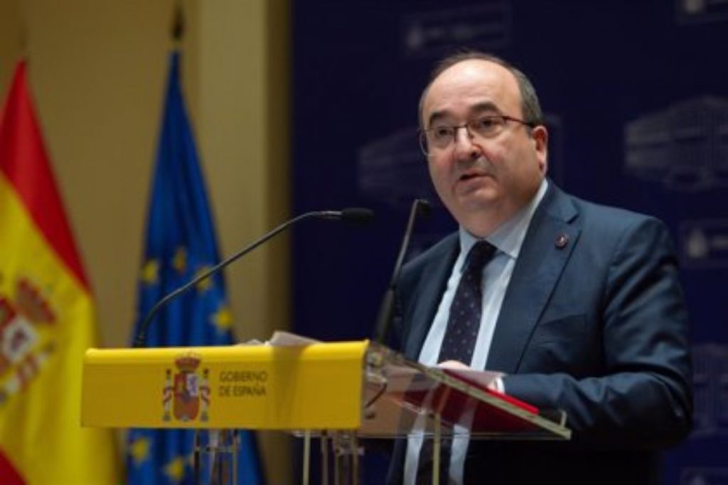 Beatriz Navas (ICAA) busca un funcionario que trabaje bajo el umbral de la pobreza 1 Moncloa Miquel Iceta