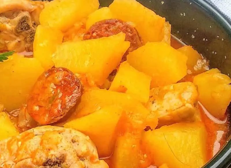 ¿DE DÓNDE ES EL GUISO DE PATATAS CASTELLANAS?