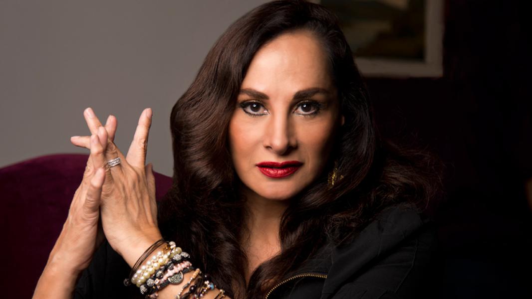 Qué tiene la madre de Paulina Rubio