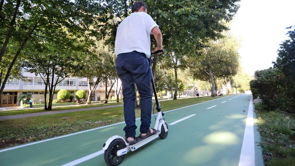 La DGT marca fecha para restricciones en patinetes eléctricos: Conoce las condiciones indispensables para circular con responsabilidad 3 Moncloa Precauciones a la hora de emplear un patinete