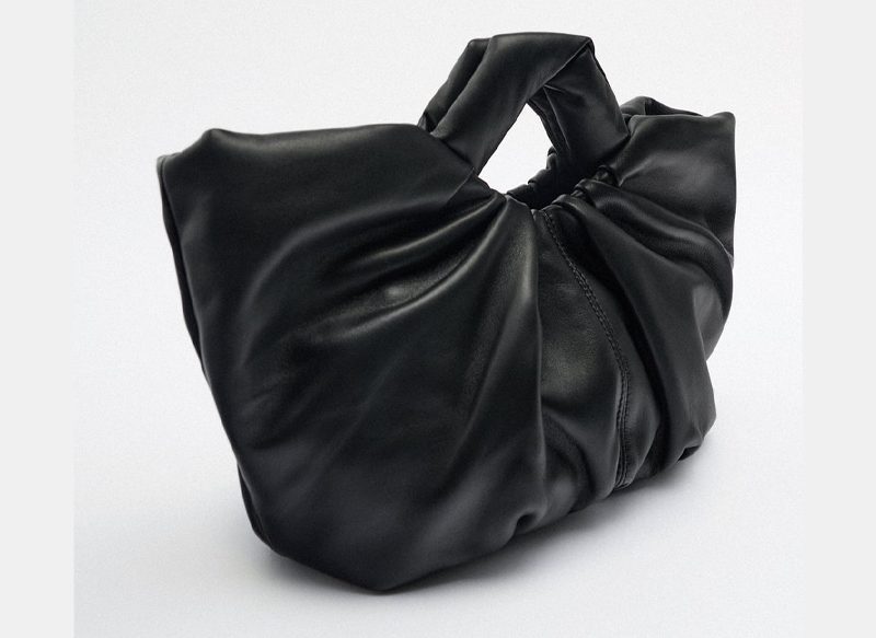BOLSO MANO PIEL FRUNCIDO DE ZARA