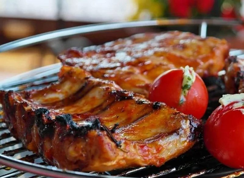 CÓMO ACOMPAÑAR LAS COSTILLAS DE DANI GARCÍA