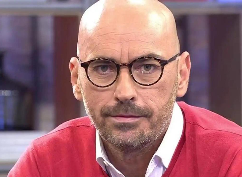 EL EXCOLABORADOR DE VIVA LA VIDA QUE ATACA CON DUREZA AL PROGRAMA