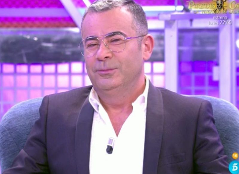 EL ELEVADO SALARIO DE JORGE JAVIER VÁZQUEZ
