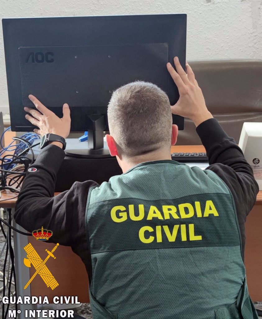 Los hackers rusos tiran la toalla con los ordenadores de la Guardia Civil 1 Moncloa guardia civils Moncloa