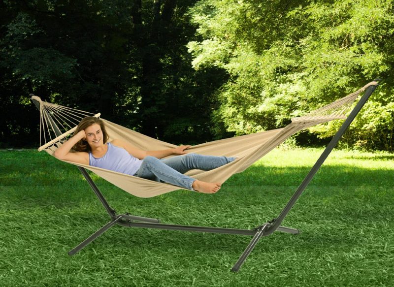 HAMACA DE TELA CON ARMAZÓN DE ALDI